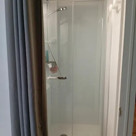 Bonnes Apartamento *